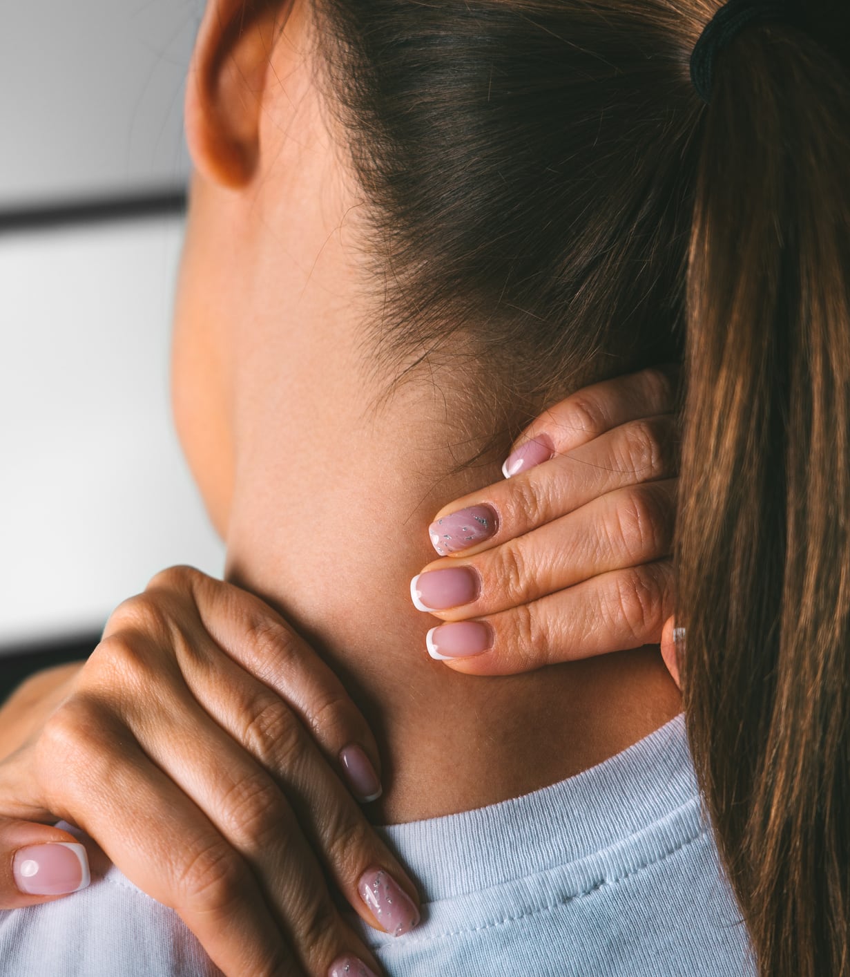 Dallas Bowen therapist providing Fibromyalgia relief treatment